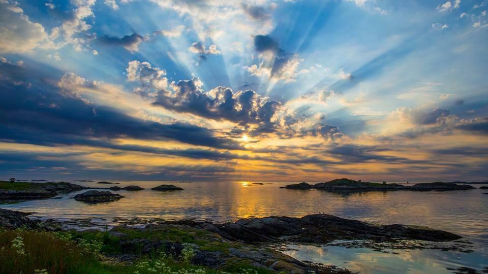 Leite Gard Near Atlantic Road In Hustadvika Lyngstad Exterior photo